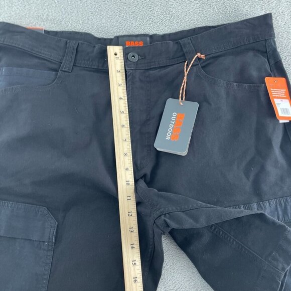 Bass Outdoor Mens Pro Cargo Shorts 40 Black Cotton/Spandex Blend NWT 3644 - Picture 7 of 10
